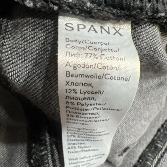 Vintage Spanx Distressed Ankle Skinny Jeans Jeggings High Waisted Black Size 32 - Picture 8 of 12
